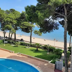 Con Piscina, En Primera Línia De Mar. Cambrils