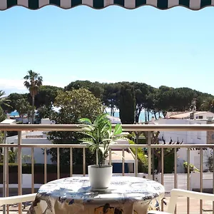 Paradise Cambrils